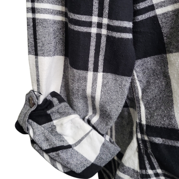 Oxgear Women's Shirt Size XL Black & White Plaid Button Down Flannel - Picture 4 of 12